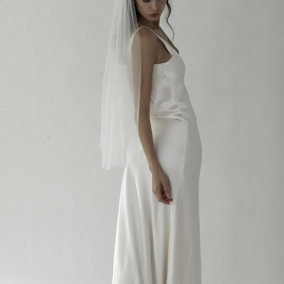 A.B. Ellie Raw Edge Veil Drop Length - Picture 8 of 12